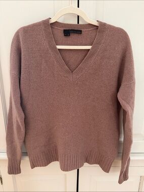 360Cashmere V-Neck Cashmere Sweater - Dusty Rose